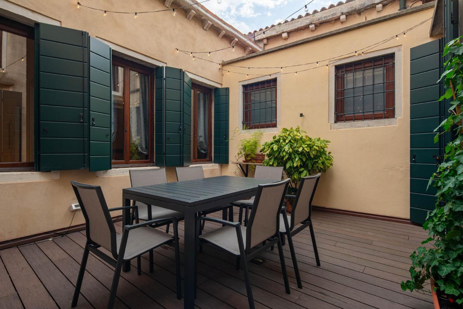 Ca' Longo Palace Damasco Venice Exterior photo